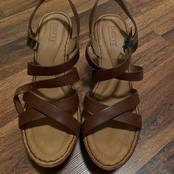 Sandals - Picture 2 of 4